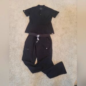 Figs scrub set size small